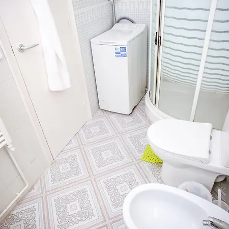 Modern Comfort Views * Λορέτ Ντε Μαρ