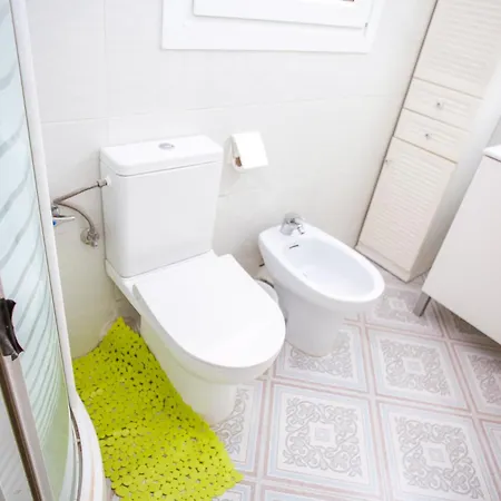 Modern Comfort Views