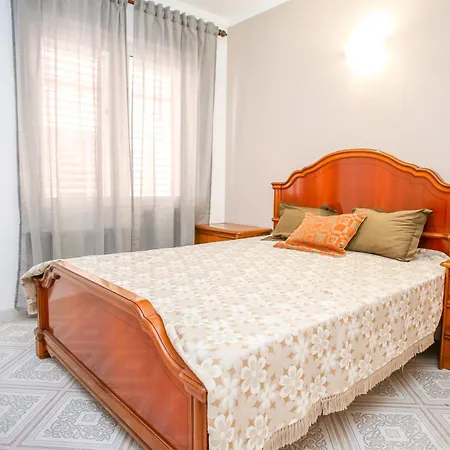 Modern Comfort Views *